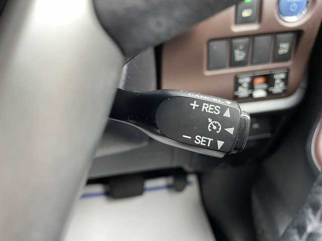 トヨタ エスクァイア ハイブリッド Gi 宮城県 2015(平27)年 14.9万km スパークリングブラックパールクリスタルシャイン 【(株)IDOMが運営する【じしゃロン仙台店】の自社ローン対象車両になります。こちらは現金ご利用時の価格です。自社ローンご希望の方は別途その旨お申付け下さい。】/純正SDナビ/バックカメラ/フルセグ/Qi充電/ビルトインETC/クルコン/前席シートヒーター/両側パワスラ