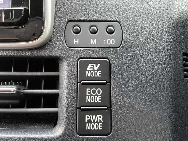 トヨタ エスクァイア ハイブリッド Gi 宮城県 2015(平27)年 14.9万km スパークリングブラックパールクリスタルシャイン 【(株)IDOMが運営する【じしゃロン仙台店】の自社ローン対象車両になります。こちらは現金ご利用時の価格です。自社ローンご希望の方は別途その旨お申付け下さい。】/純正SDナビ/バックカメラ/フルセグ/Qi充電/ビルトインETC/クルコン/前席シートヒーター/両側パワスラ