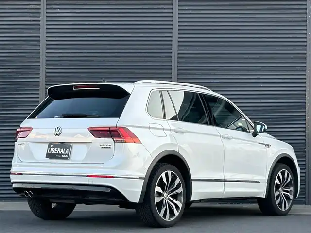 フォルクスワーゲン ティグアン TDI 4モーション Rライン ディナウディオ 茨城県 2020(令2)年 4.6万km パール 特別仕様車　/ワンオーナー　/ＤＣＣパッケージ　/ラウドスピーカー　/サブウーハー　/黒革　/シートヒーター　/Ｍ付ＰＷシート　/ＰＷテールゲート　/ナビ　/１２セグ　/ＣａｒＰｌａｙ　/プリクラ　/ＡＣＣ　/LKA/BSM/360度カメラ/ＬＥＤ/オートハイビーム　/前後ドラレコ/禁煙車