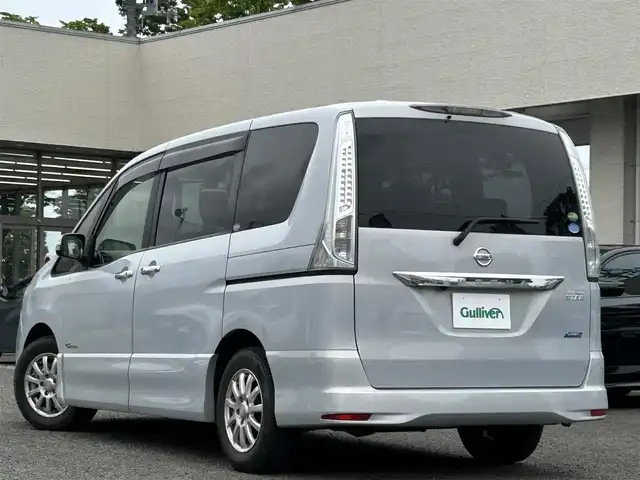 日産 セレナ ハイウェイスター Sハイブリッド 宮城県 2012(平24)年 8.5万km エターナルスノーホワイト 純正ディーラーナビ/TV(ワンセグ)/CD/AM・FM/SD/ipod/AUX/左側パワースライドドア/横滑り防止/３列シート/オートライト/ETC/スマートキー/スペアキー×1/車外アルミスタッドレス15インチ
