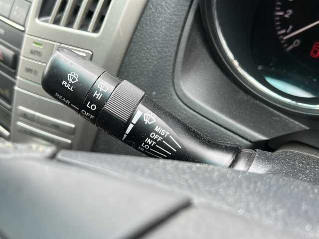 トヨタ ハリアー 240G Lパッケージ 千葉県 2010(平22)年 11万km ブラック 純正ＨＤＤナビ　バックカメラ　社外ＥＴＣ　ＣＤオーディオ　リモコンキー　ＡＵＴＯ機能エアコン　運転席パワーシート　純正フロアマット　社外前方ドライブレコーダー　キセノンライト　純正１７ＡＷ