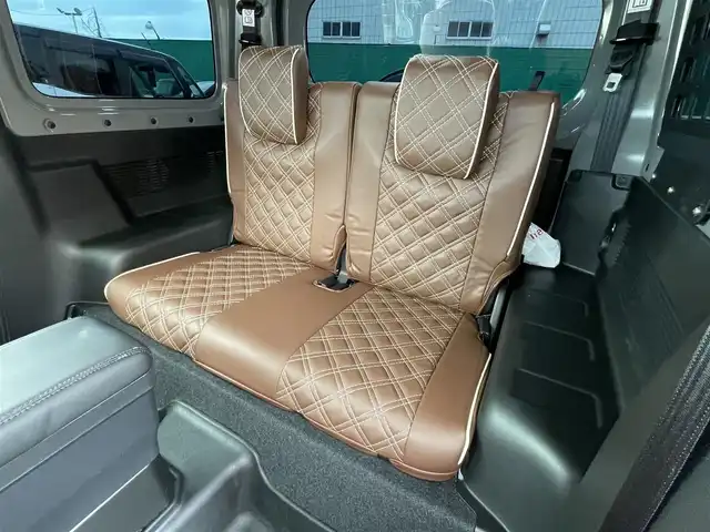 スズキ ジムニー シエラ JC 千葉県 2021(令3)年 3.1万km ミディアムグレー ワンオーナー/スズキセーフティーサポート/・デュアルセンサーブレーキサポート/・車線逸脱警報/・誤発進抑制機能/・標識認識機能/クルーズコントロール/社外ディスプレイオーディオ【PVH-9300DVSZS】/・CD/DVD/Bluetooth/バックカメラ/DEAN CROSS COUNTRY16インチアルミホイール/JAOSステップカバー/背面タイヤハードカバー/レザー調シートカバー/スマートキー/ヒルディセントコントロール/前席シートヒーター/純正LEDヘッドライト/フォグランプ/ビルトインETC2.0/カーテンエアバッグ/新車時保証書＆取扱説明書