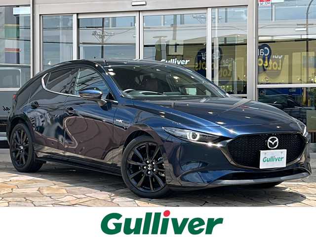 マツダ マツダ３ファストバック X バーガンディセレクション 静岡県 2021(令3)年 2.6万km ディープクリスタルブルーマイカ 【メーカーOP】/360度セーフティパッケージ（アラウンドビューモニター＋ドライバーモニタリング）/BOSEサウンドシステム＋12スピーカー/【主要装備】/純正ナビ　/アラウンドビューモニター　/レーダークルーズコントロール　/ドライブレコーダー　/プッシュスタート　/スマートキー/運転席パワーシート/前席シートヒーター/LEDヘッドライト/スペアキー有り/プリクラッシュセーフティ/横滑り防止機能/ETC/ステアリングヒーター
