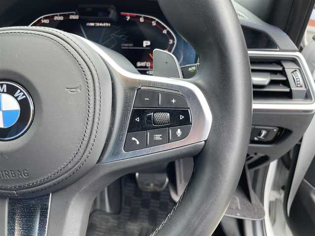 ＢＭＷ Ｍ３４０ｉ xDriveツーリング 長野県 2020(令2)年 4万km パール ４WD/純正ナビ/・Bluetooth/TV/360度バックカメラ/純正ETC/ドライブレコーダー/前席パワーシート/運転席メモリパワーシート/レザーシート/前席シートヒーター/純正フロアマット/純正19インチAW/前後コーナーセンサー/BSM/カードキー/パドルシフト/アイドリングストップ/クルーズコントロール追走あり/スマートキー/スペアキー有/スタッドレス積み込み/取り扱い説明書/保証書