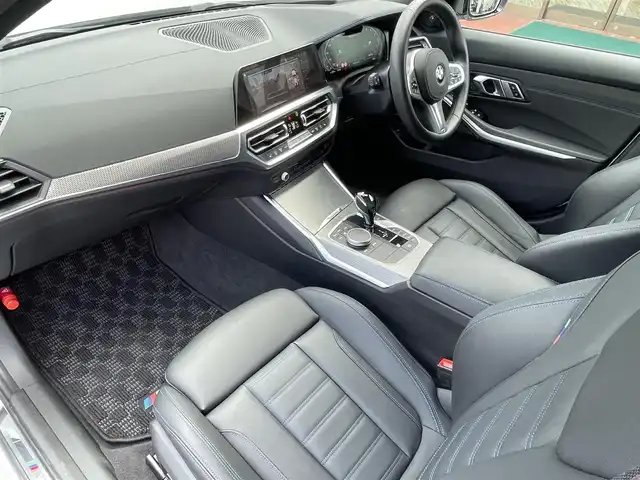 ＢＭＷ Ｍ３４０ｉ xDriveツーリング 長野県 2020(令2)年 4万km パール ４WD/純正ナビ/・Bluetooth/TV/360度バックカメラ/純正ETC/ドライブレコーダー/前席パワーシート/運転席メモリパワーシート/レザーシート/前席シートヒーター/純正フロアマット/純正19インチAW/前後コーナーセンサー/BSM/カードキー/パドルシフト/アイドリングストップ/クルーズコントロール追走あり/スマートキー/スペアキー有/スタッドレス積み込み/取り扱い説明書/保証書