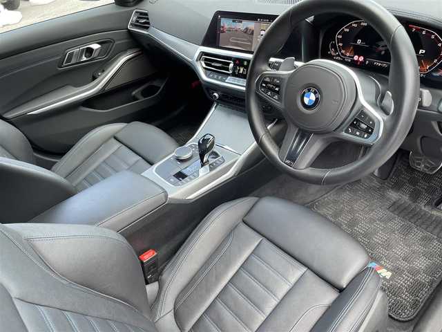 ＢＭＷ Ｍ３４０ｉ xDriveツーリング 長野県 2020(令2)年 4万km パール ４WD/純正ナビ/・Bluetooth/TV/360度バックカメラ/純正ETC/ドライブレコーダー/前席パワーシート/運転席メモリパワーシート/レザーシート/前席シートヒーター/純正フロアマット/純正19インチAW/前後コーナーセンサー/BSM/カードキー/パドルシフト/アイドリングストップ/クルーズコントロール追走あり/スマートキー/スペアキー有/スタッドレス積み込み/取り扱い説明書/保証書