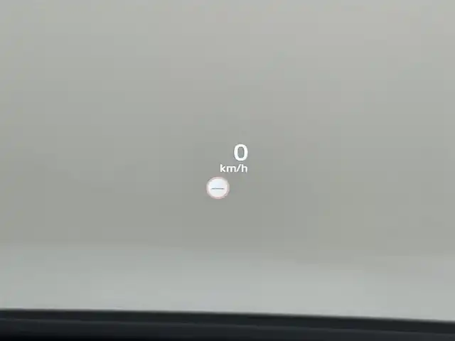 三菱 アウトランダー ＰＨＥＶ P 埼玉県 2024(令6)年 0.2万km ホワイトダイヤモンド サンルーフ/４ＷＤ　/１２．３インチディスプレイオーディオ/ 地デジＴＶ Bluetooth HDMI スマホ連携/全方位カメラ　/ＢＯＳＥサウンド/ワイヤレス充電　/サンルーフ　/レーダークルーズコントロール　/パワーバックドア　/レザーシート　/前席メモリ機能付パワーシート　/前後席シートヒーター　/前席リフレッシュシート　/ヘッドアップディスプレイ　/ＬＥＤライトライト　/オートハイビーム　/充電ケーブル車載