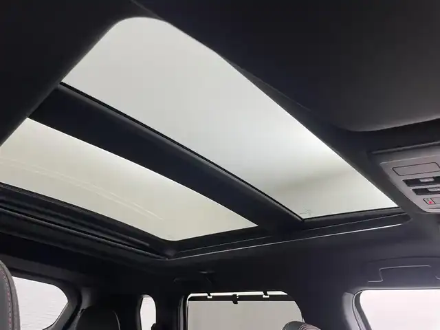 三菱 アウトランダー ＰＨＥＶ P 埼玉県 2024(令6)年 0.2万km ホワイトダイヤモンド サンルーフ/４ＷＤ　/１２．３インチディスプレイオーディオ/ 地デジＴＶ Bluetooth HDMI スマホ連携/全方位カメラ　/ＢＯＳＥサウンド/ワイヤレス充電　/サンルーフ　/レーダークルーズコントロール　/パワーバックドア　/レザーシート　/前席メモリ機能付パワーシート　/前後席シートヒーター　/前席リフレッシュシート　/ヘッドアップディスプレイ　/ＬＥＤライトライト　/オートハイビーム　/充電ケーブル車載