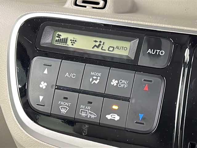 ホンダ Ｎ ＢＯＸ G SSパッケージ 宮城県 2016(平28)年 5.4万km クリスタルブラックパール 禁煙車/あんしんパッケージ/・シティブレーキアクティブシステム/・サイドカーテンエアバックシステム/純正ディスプレイオーディオ/・CD.Bluetooth.HDMI/ワンセグTV/バックカメラ/両側パワースライドドア/ビルトインＥＴＣ/前席シートヒーター/ＨＩＤヘッドライト/ECONスイッチ/横滑り防止装置/シートバックテーブル/サンシェード/プッシュスタート/スマートキー/社外14インチアルミホイール/純正フロアマット