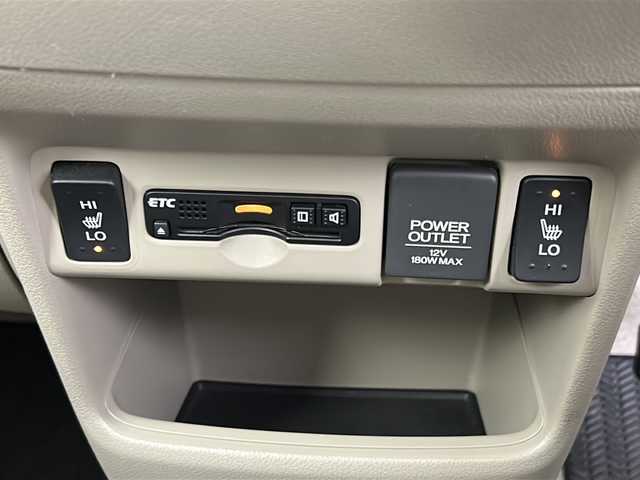 ホンダ Ｎ ＢＯＸ G SSパッケージ 宮城県 2016(平28)年 5.4万km クリスタルブラックパール 禁煙車/あんしんパッケージ/・シティブレーキアクティブシステム/・サイドカーテンエアバックシステム/純正ディスプレイオーディオ/・CD.Bluetooth.HDMI/ワンセグTV/バックカメラ/両側パワースライドドア/ビルトインＥＴＣ/前席シートヒーター/ＨＩＤヘッドライト/ECONスイッチ/横滑り防止装置/シートバックテーブル/サンシェード/プッシュスタート/スマートキー/社外14インチアルミホイール/純正フロアマット