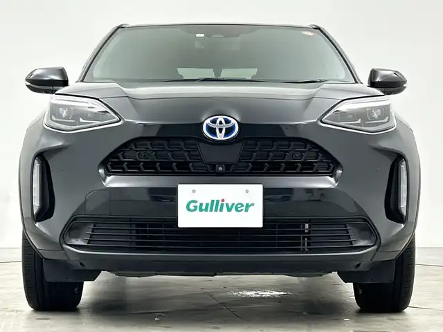 トヨタ ヤリスクロス ハイブリッド Z 三重県 2023(令5)年 3.8万km ブラックマイカ /禁煙車//純正ディスプレイオーディオ//AppleCarPray/AndroidAuto/Bluetooth/AM/FM//トヨタセーフティセンス//レーダークルーズコントロール//パノラミックビューモニター//ステリングヒーター//前席シートヒーター//オートライト//オートハイビーム//ブラインドスポットモニター//電動パーキング//ETC//AC100V//LEDヘッドライト//純正18インチAW