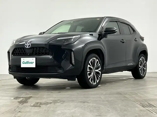 トヨタ ヤリスクロス ハイブリッド Z 三重県 2023(令5)年 3.8万km ブラックマイカ /禁煙車//純正ディスプレイオーディオ//AppleCarPray/AndroidAuto/Bluetooth/AM/FM//トヨタセーフティセンス//レーダークルーズコントロール//パノラミックビューモニター//ステリングヒーター//前席シートヒーター//オートライト//オートハイビーム//ブラインドスポットモニター//電動パーキング//ETC//AC100V//LEDヘッドライト//純正18インチAW