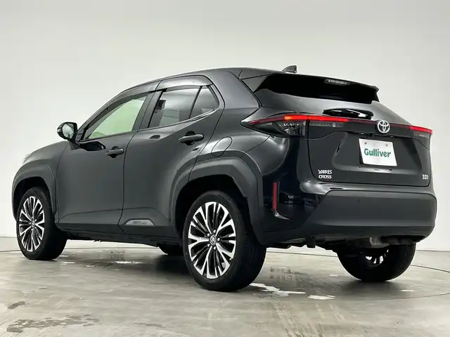 トヨタ ヤリスクロス ハイブリッド Z 三重県 2023(令5)年 3.8万km ブラックマイカ /禁煙車//純正ディスプレイオーディオ//AppleCarPray/AndroidAuto/Bluetooth/AM/FM//トヨタセーフティセンス//レーダークルーズコントロール//パノラミックビューモニター//ステリングヒーター//前席シートヒーター//オートライト//オートハイビーム//ブラインドスポットモニター//電動パーキング//ETC//AC100V//LEDヘッドライト//純正18インチAW