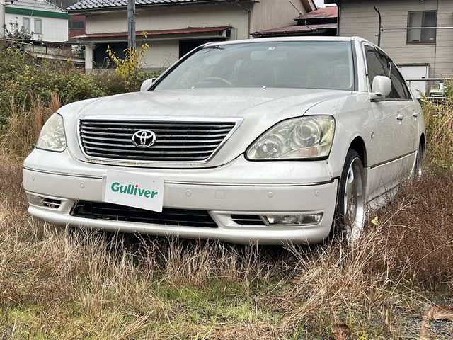 トヨタ セルシオ eR 京都府 2004(平16)年 13.8万km シルキーホワイトパールクリスタルシャイン 〇社外アルミ/〇レザーシート/〇サンルーフ/〇バックカメラ/〇純正ナビ