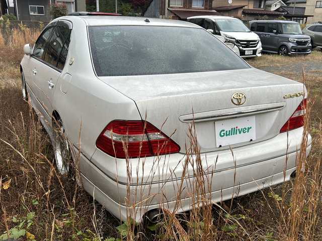 トヨタ セルシオ eR 京都府 2004(平16)年 13.8万km シルキーホワイトパールクリスタルシャイン 〇社外アルミ/〇レザーシート/〇サンルーフ/〇バックカメラ/〇純正ナビ