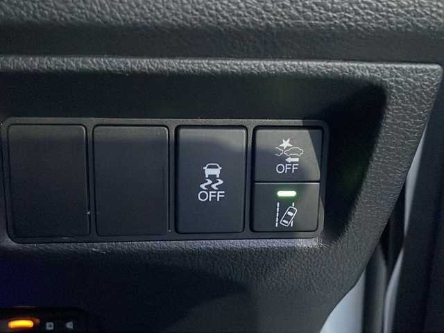 ホンダ ジェイド RS ホンダセンシング 山口県 2018(平30)年 6万km プラチナホワイトパール 純正メモリナビ/Bluetooth/フルセグTV/バックカメラ/LEDヘッドライト/オートライト/レーンキープアシスト/衝突軽減ブレーキ/横滑り防止装置/スマートキー＆プッシュスタート/社外レーダー探知機/社外デジタルインナーミラー/車高調/社外シートカバー/クルーズコントロール/ステアリングスイッチ/ビルトインETC/HDMI入力端子/パドルシフト/保証書・取説/スペアキー1個