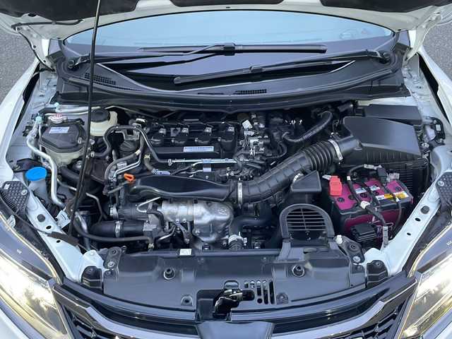 ホンダ ジェイド RS ホンダセンシング 山口県 2018(平30)年 6万km プラチナホワイトパール 純正メモリナビ/Bluetooth/フルセグTV/バックカメラ/LEDヘッドライト/オートライト/レーンキープアシスト/衝突軽減ブレーキ/横滑り防止装置/スマートキー＆プッシュスタート/社外レーダー探知機/社外デジタルインナーミラー/車高調/社外シートカバー/クルーズコントロール/ステアリングスイッチ/ビルトインETC/HDMI入力端子/パドルシフト/保証書・取説/スペアキー1個