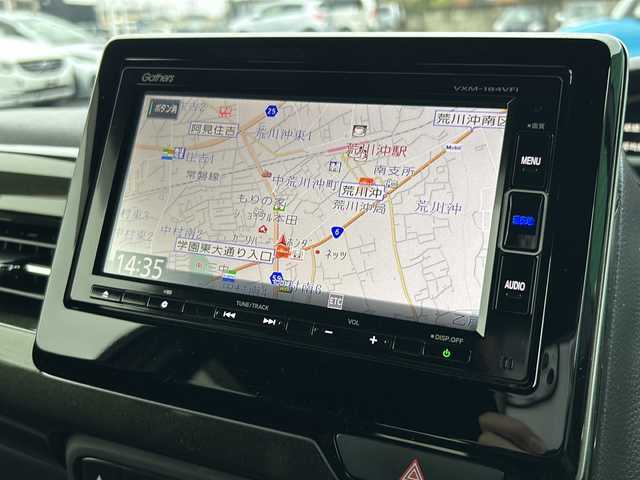 ホンダ Ｎ ＢＯＸ カスタム G L ターボ ホンダセンシング 茨城県 2018(平30)年 2.7万km プラチナホワイトパール 純正インターナビ（SD/AM/FM/Bluetooth接続/USB/CD/DVD/TV）/バックカメラ/純正ビルトインETC/スマートキー/クルーズコントロール/ステアリングボタン/充電ソケット/両側パワースライドドア/ハーフレザーシート/純正フロアマット/後側コーナーセンサー/レーンキープアシスト/純正15インチアルミホイール/横滑り防止装置/衝突被害軽減システム