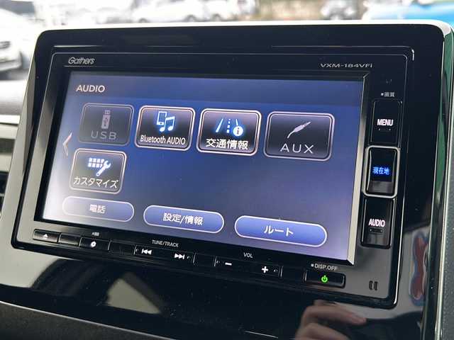 ホンダ Ｎ ＢＯＸ カスタム G L ターボ ホンダセンシング 茨城県 2018(平30)年 2.7万km プラチナホワイトパール 純正インターナビ（SD/AM/FM/Bluetooth接続/USB/CD/DVD/TV）/バックカメラ/純正ビルトインETC/スマートキー/クルーズコントロール/ステアリングボタン/充電ソケット/両側パワースライドドア/ハーフレザーシート/純正フロアマット/後側コーナーセンサー/レーンキープアシスト/純正15インチアルミホイール/横滑り防止装置/衝突被害軽減システム