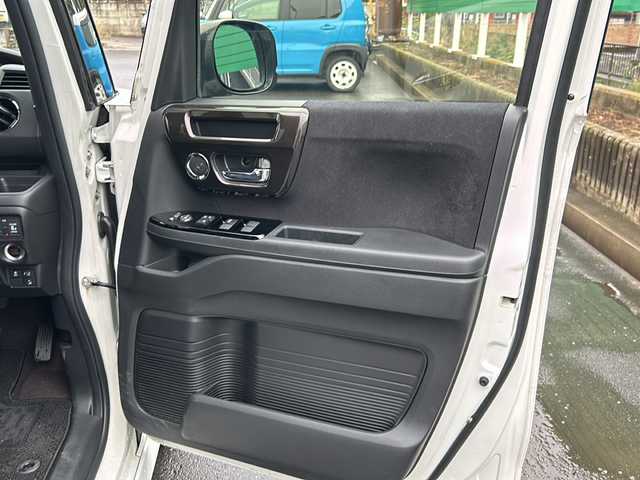 ホンダ Ｎ ＢＯＸ カスタム G L ターボ ホンダセンシング 茨城県 2018(平30)年 2.7万km プラチナホワイトパール 純正インターナビ（SD/AM/FM/Bluetooth接続/USB/CD/DVD/TV）/バックカメラ/純正ビルトインETC/スマートキー/クルーズコントロール/ステアリングボタン/充電ソケット/両側パワースライドドア/ハーフレザーシート/純正フロアマット/後側コーナーセンサー/レーンキープアシスト/純正15インチアルミホイール/横滑り防止装置/衝突被害軽減システム