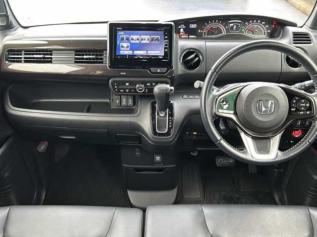 ホンダ Ｎ ＢＯＸ カスタム G L ターボ ホンダセンシング 茨城県 2018(平30)年 2.7万km プラチナホワイトパール 純正インターナビ（SD/AM/FM/Bluetooth接続/USB/CD/DVD/TV）/バックカメラ/純正ビルトインETC/スマートキー/クルーズコントロール/ステアリングボタン/充電ソケット/両側パワースライドドア/ハーフレザーシート/純正フロアマット/後側コーナーセンサー/レーンキープアシスト/純正15インチアルミホイール/横滑り防止装置/衝突被害軽減システム