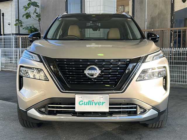 日産 エクストレイル G e－4ORCE 京都府 2024(令6)年 1.7万km ゴールド ワンオーナー　/ナッパ茶革シート　/サンルーフ　/ルーフレール/全方位カメラ　/プロパイロット　/e-Pedal /パーキングアシスト/ダウンヒルアシストコントロール/１２．３インチ純正ディスプレイオーディオナビ　/フルセグTV/Bluetooth/AppleCarPlay/USB接続/置くだけ充電/ＨＵＤ　/禁煙　/デジタルインナーミラー /純正前後ドライブレコーダー/メモリーシート /前席パワーシート/シートヒーター/LEDヘッドライト/オートライト/オートマチックハイビーム/電動リアゲート/純正AW19インチ/Wエアバッグ/カーテンエアバッグ/ETC2.0