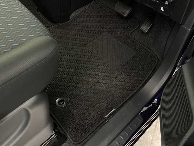 トヨタ ルーミー カスタムG－T 群馬県 2020(令2)年 1.2万km クールバイオレットクリスタルシャイン 純正ナビ　バックカメラ　アダプティブクルーズコントロール　衝突被害軽減ブレーキ　レーンアシスト　クリアランスソナー　両側電動スライドドア　革巻きステアリング　革巻きシフト　LEDヘッドライト　禁煙車