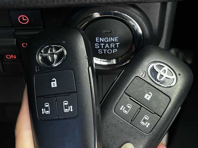 トヨタ ルーミー カスタムG－T 群馬県 2020(令2)年 1.2万km クールバイオレットクリスタルシャイン 純正ナビ　バックカメラ　アダプティブクルーズコントロール　衝突被害軽減ブレーキ　レーンアシスト　クリアランスソナー　両側電動スライドドア　革巻きステアリング　革巻きシフト　LEDヘッドライト　禁煙車