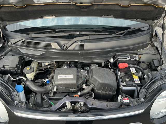 ホンダ Ｎ ＯＮＥ プレミアム 富山県 2015(平27)年 0.6万km プレミアムブルームーンパール 純正ナビ(ＡＭ、ＦＭ、ＢｌｕｅｔｏｏｔｈＡｕｄｉｏ、ＣＤ、ＤＶＤ)/(VXM-164VFi)　/スタッドレスタイヤＡＷセット　/バックカメラ　/スペアキー　/純正ビルトインＥＴＣ　/純正アルミ　/オートライト　/オートエアコン　/ワンセグＴＶ　/取扱説明書/保証書/記録簿/ナビ取扱説明書