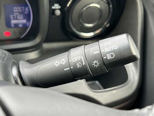 ホンダ Ｎ ＯＮＥ プレミアム 富山県 2015(平27)年 0.6万km プレミアムブルームーンパール 純正ナビ(ＡＭ、ＦＭ、ＢｌｕｅｔｏｏｔｈＡｕｄｉｏ、ＣＤ、ＤＶＤ)/(VXM-164VFi)　/スタッドレスタイヤＡＷセット　/バックカメラ　/スペアキー　/純正ビルトインＥＴＣ　/純正アルミ　/オートライト　/オートエアコン　/ワンセグＴＶ　/取扱説明書/保証書/記録簿/ナビ取扱説明書