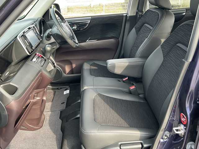 ホンダ Ｎ ＯＮＥ プレミアム 富山県 2015(平27)年 0.6万km プレミアムブルームーンパール 純正ナビ(ＡＭ、ＦＭ、ＢｌｕｅｔｏｏｔｈＡｕｄｉｏ、ＣＤ、ＤＶＤ)/(VXM-164VFi)　/スタッドレスタイヤＡＷセット　/バックカメラ　/スペアキー　/純正ビルトインＥＴＣ　/純正アルミ　/オートライト　/オートエアコン　/ワンセグＴＶ　/取扱説明書/保証書/記録簿/ナビ取扱説明書