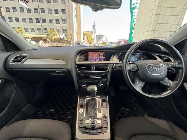 アウディ Ａ４ アバント 2．0 TFSI 岡山県 2012(平24)年 7.5万km グレイシアホワイトメタリック 登録時走行距離74609キロ/純正メモリナビ/AM/FM/BT/TV/SD/DVD/アイドリングストップ/横滑り防止装置/パワーシート（運転席、助手席）/オートライト/スマートキー/プッシュスタート/ETC