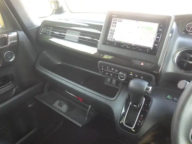 ホンダ Ｎ ＢＯＸ カスタム G L ホンダセンシング 千葉県 2020(令2)年 3.5万km シャイニンググレーM ホンダセンシング/・衝突軽減ブレーキ（CMBS）/・車線維持支援システム（LKAS）/・アダプティブクルーズコントロール（ACC）/・後方誤発進抑制機能/・誤発進抑制機能/両側パワースライドドア/純正メモリーナビ/地デジTV/【DVD/CD再生機能　Bluetooth接続】/バックカメラ/ドライブレコーダー（前後撮影）【ZDR-015】/ETC/LEDヘッドライト/LEDフォグライト/ウインカーミラー/リアコーナーセンサー/純正14インチアルミホイル/サイド/カーテンエアバッグ/スマートキー