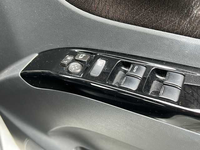 日産 ルークス ハイウェイスター ターボ 千葉県 2011(平23)年 13.2万km スノーパールホワイト ７インチナビ　Ｂカメ　ＥＴＣ　ＬＥＤライト　ターボ　ワンセグテレビ　両側パワースライド　パワースライドドアスイッチ フロアマット純正 アルミホイール純正 オートライト エアバッグW パワーウィンドウ