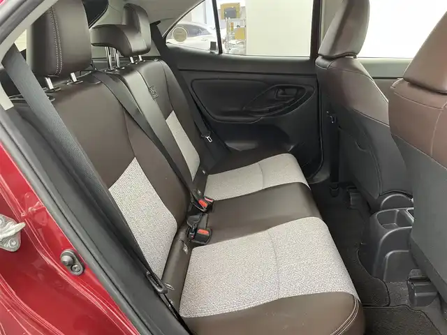 トヨタ ヤリスクロス ハイブリッド Z 福岡県 2020(令2)年 5.3万km ブラックマイカ/センシュアルレッドマイカ 純正８型ＤＡナビ（フルセグＴＶ）　/全方位カメラ　/３６０°ドラレコ　/ビルトインＥＴＣ　/ＡＣＣ　/コーナーセンサー　/衝突被害軽減ブレーキ　/レーンキープ　/ＢＳＭ　/ＲＣＴＡ　/ハーフレザー　/シートヒーター　/ＬＥＤ