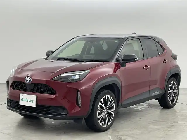 トヨタ ヤリスクロス ハイブリッド Z 福岡県 2020(令2)年 5.3万km ブラックマイカ/センシュアルレッドマイカ 純正８型ＤＡナビ（フルセグＴＶ）　/全方位カメラ　/３６０°ドラレコ　/ビルトインＥＴＣ　/ＡＣＣ　/コーナーセンサー　/衝突被害軽減ブレーキ　/レーンキープ　/ＢＳＭ　/ＲＣＴＡ　/ハーフレザー　/シートヒーター　/ＬＥＤ
