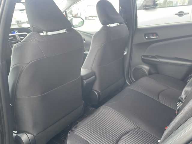 トヨタ プリウス A 道東・釧路十勝 2016(平28)年 12.9万km アティチュードブラックマイカ ・４WD/・寒冷地仕様/・純正SDメモリナビ/（CD・DVD・BT・SD・ラジオ・フルセグ）/・バックカメラ/・スマートキー/・プッシュスタート/・ブラインドスポットモニター/・インテリジェントパーキングアシスト/・プリクラッシュセーフティ/・レーンキープアシスト/・ヘッドアップディスプレイ/・オートライト/・オートマチックハイビーム/・ドアバイザー/・フロアマット/・ステアリングスイッチ/・電動格納ミラー/・横滑り防止装置/・フォグライト