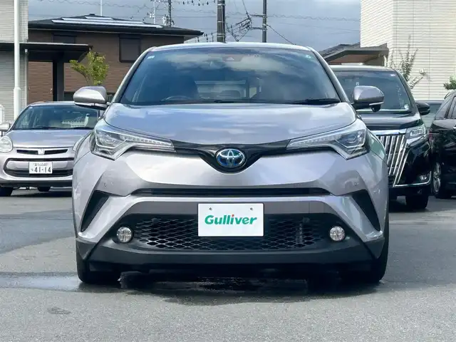 トヨタ Ｃ－ＨＲ G LEDエディション 静岡県 2017(平29)年 5.1万km シルバー エンジンスタートボタン/パワーステアリング/パワーウィンドウ/オートエアコン/スマートキー/スペアキー/クルーズコントロール/ETC/バックカメラ/純正ナビ（CD/DVD/BT/フルセグ）/純正ドライブレコーダー/純正フロアマット/純正アルミホイール/D席N席シートヒーター/ABS/コーナーセンサー前後/レーンキープアシスト/オートライト/オートマチックハイビーム/LEDヘッドライト/W＋サイドエアバック/カーテンエアバック/ドアバイザー