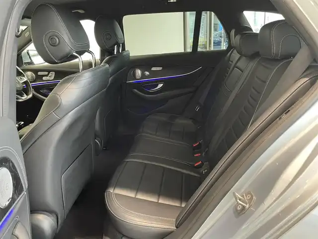 メルセデス・ベンツ Ｅ２５０ SW AVG スポーツ 本革 愛知県 2017(平29)年 6.4万km ダイヤモンドシルバー ＡＭＧラインＰＫＧ　/レザーＥＸＣ　/ＨＵＤ　/Ｂｕｒｍｅｓｔｅｒサウンド　/ＣＯＭＭＡＮＤナビ　/Ｂｌｕｅｔｏｏｔｈ　/フルセグＴＶ　/３６０度カメラ/ＡＣＣ　/ＬＫＡ　/ＬＤＷ　/ＢＳＭ　/ＥＴＣ　/アンビエントライト/パワーバックドア/プッシュスタート/アイドリングストップ/ウィンカーミラー
