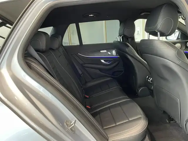 メルセデス・ベンツ Ｅ２５０ SW AVG スポーツ 本革 愛知県 2017(平29)年 6.4万km ダイヤモンドシルバー ＡＭＧラインＰＫＧ　/レザーＥＸＣ　/ＨＵＤ　/Ｂｕｒｍｅｓｔｅｒサウンド　/ＣＯＭＭＡＮＤナビ　/Ｂｌｕｅｔｏｏｔｈ　/フルセグＴＶ　/３６０度カメラ/ＡＣＣ　/ＬＫＡ　/ＬＤＷ　/ＢＳＭ　/ＥＴＣ　/アンビエントライト/パワーバックドア/プッシュスタート/アイドリングストップ/ウィンカーミラー