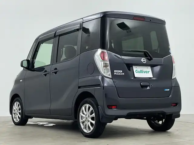 日産 デイズ ルークス X 鹿児島県 2015(平27)年 4.5万km プレミアムパープルP 禁煙車/純正ナビ(BT/CD/DVD/AM/FM)/アラウンドビューモニター/両側パワースライドドア/エマージェンシーブレーキ/車線逸脱警報/プッシュスタート/ETC/アイドリングストップ