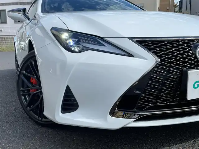 レクサス ＲＣ 350 Fスポーツ 神奈川県 2023(令5)年 0.9万km ホワイトノーヴァガラスフレーク ワンオーナー/赤革シート/純正OPエンケイ19インチAW/オレンジキャリパー/3眼LEDヘッドライト/純正メモリーナビ・地デジTV/純正CD/DVD/SD/MSV/USB/BT/Miracast/バックモニター/ビルトインETC2.0/レクサスセーフティシステム+/レーダークルーズコントロール/PCS/LTA/BSM/RSA/コーナーセンサー/オートハイビーム/前席パワーシート/シートヒーター/エアシート/ステアリングヒーター/前後ドライブレコーダー/パドルシフト/プッシュスタート/スマートキー×2/カードキー×1/R5/6/7年レクサス整備記録/保証書・取説あり
