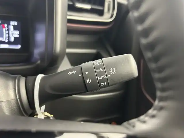 スズキ スペーシア カスタム HYBRID XS 大阪府 2024(令6)年 0.3万km ピュアホワイトP 禁煙車/スズキセーフティサポート/・デュアルセンサーブレーキサポート/・誤発進抑制機能/・車線逸脱警報/・アダプティブクルーズコントロール/・ブラインドスポットモニタリング/・リアビューカメラ/両側パワースライドドア/スズキコネクトナビ/アラウンドビューモニター/LEDオートライト/ハーフレザーシート/シートヒーター/純正15インチアルミホイール/アイドリングストップ/USBポート/プッシュスタート/スマートキー