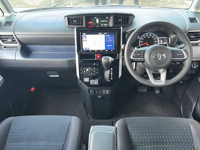 トヨタ ルーミー カスタムG 広島県 2022(令4)年 3.6万km レーザーブルークリスタルシャイン 禁煙/ワンオーナー/純正9インチナビ/CD/DVD/DTV/Bluetooth/USB/HDMI/パノラミックビューモニター/デジタルインナーミラー/レーダークルーズコントロール/両側パワースライドドア/シートヒーター/LEDオートライト/オートライト/前後ドライブレコーダー/社外AW付スタッドレス積み込み/コーナーセンサー/ビルトインETC/アイドリングストップ/スマートキー/スペアキー/純正フロアマット/純正ドアバイザー/ステアリングスイッチ/電子パーキング