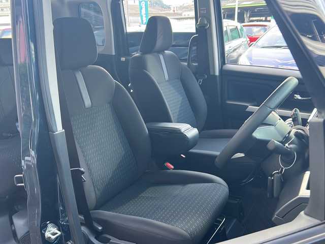 トヨタ ルーミー カスタムG 広島県 2022(令4)年 3.6万km レーザーブルークリスタルシャイン 禁煙/ワンオーナー/純正9インチナビ/CD/DVD/DTV/Bluetooth/USB/HDMI/パノラミックビューモニター/デジタルインナーミラー/レーダークルーズコントロール/両側パワースライドドア/シートヒーター/LEDオートライト/オートライト/前後ドライブレコーダー/社外AW付スタッドレス積み込み/コーナーセンサー/ビルトインETC/アイドリングストップ/スマートキー/スペアキー/純正フロアマット/純正ドアバイザー/ステアリングスイッチ/電子パーキング