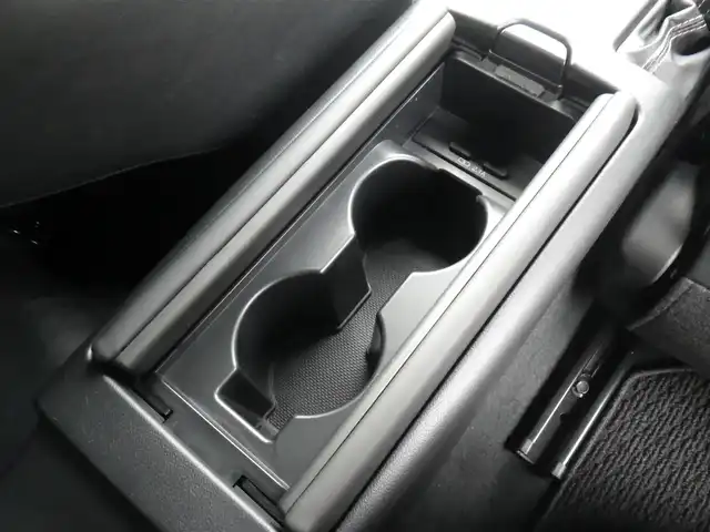 トヨタ ＧＲ８６ RZ 神奈川県 2023(令5)年 0.8万km マグネタイトグレーメタリック 6速MT/アイサイトコアテクノロジー/・プリクラッシュセーフティ/・車線逸脱警報/・ふらつき警報/・先行車発進お知らせ機能/・追従機能付クルーズコントロール/・クリアランスソナー/ワンオーナー/登録時7652km/純正9インチナビ　フルセグTV/（Bluetooth/DVD再生可/HDMI/USB/SD/レコーダーリンク）/バックカメラ/後側方警戒支援システム/GRドアスタビライザー/GRエアロスタビライングカバー/ドアミラーオートシステム/ハーフレザーシート/シートヒーター/LEDヘッドランプ/ハイビームアシスト/純正ドライブレコーダー/純正LEDルームランプ/純正2.0ETC/スマートキーx2/取説書/保証書/点検記録（全てトヨタディーラーで実施）/　R6/11  R7/10