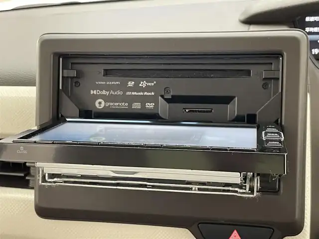 ホンダ Ｎ ＢＯＸ L 愛知県 2022(令4)年 2.1万km プラチナホワイトパール 純正ナビ　バックカメラ　シートヒーター　前後ドラレコ　ＥＴＣ　両側パワスラ　ホンダセンシング　衝突軽減　追従クルコン　電動パーキング　ＬＥＤオートライト　リヤパーキングセンサー　純正フロアマット　禁煙