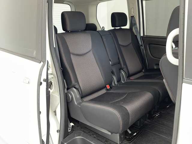 日産 セレナ ハイウェイスター Jパッケージ 兵庫県 2011(平23)年 7.6万km ブリリアントホワイトパール ・純正ナビ/CD/DVD/TV/HDD/Bluetooth/USB/・バックカメラ/・ビルトインETC/・クルーズコントロール/・両側パワースライドドア/・デュアルエアコン/・HIDヘッドライト/・オートライト/・フォグランプ/・スマートキー/・ウインカー付きドアミラー