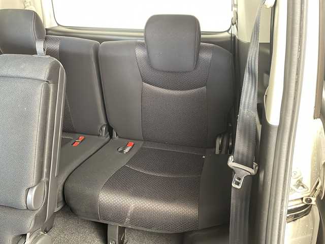 日産 セレナ ハイウェイスター Jパッケージ 兵庫県 2011(平23)年 7.6万km ブリリアントホワイトパール ・純正ナビ/CD/DVD/TV/HDD/Bluetooth/USB/・バックカメラ/・ビルトインETC/・クルーズコントロール/・両側パワースライドドア/・デュアルエアコン/・HIDヘッドライト/・オートライト/・フォグランプ/・スマートキー/・ウインカー付きドアミラー