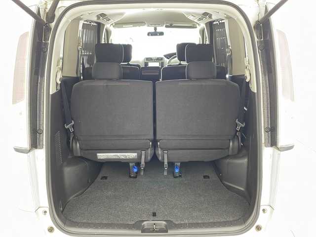 日産 セレナ ハイウェイスター Jパッケージ 兵庫県 2011(平23)年 7.6万km ブリリアントホワイトパール ・純正ナビ/CD/DVD/TV/HDD/Bluetooth/USB/・バックカメラ/・ビルトインETC/・クルーズコントロール/・両側パワースライドドア/・デュアルエアコン/・HIDヘッドライト/・オートライト/・フォグランプ/・スマートキー/・ウインカー付きドアミラー